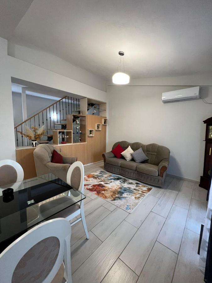 Shkodra Duplex Apartment Bagian luar foto
