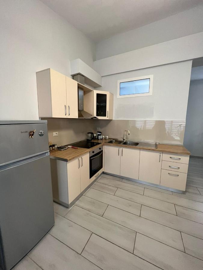 Shkodra Duplex Apartment Bagian luar foto
