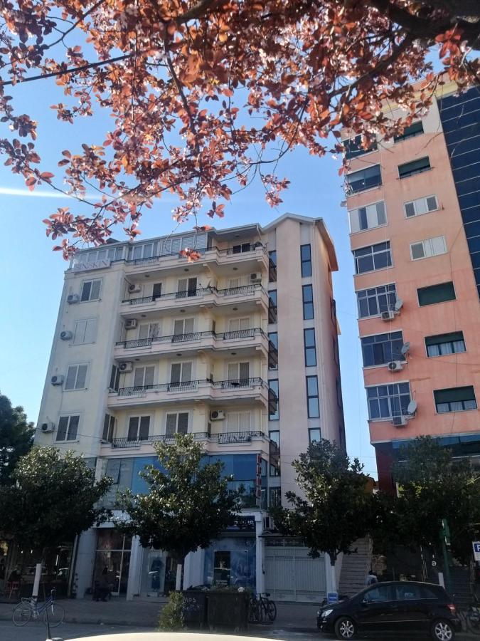 Shkodra Duplex Apartment Bagian luar foto