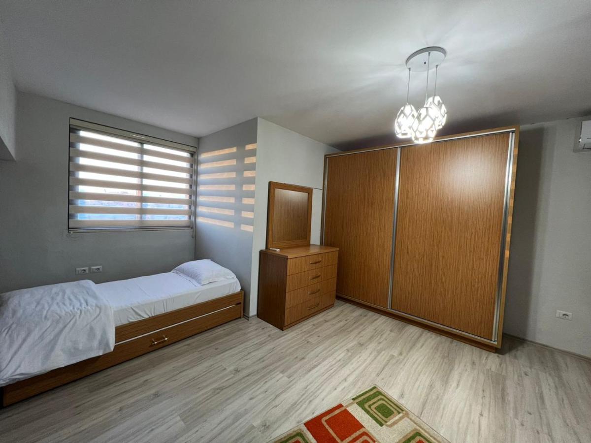 Shkodra Duplex Apartment Bagian luar foto